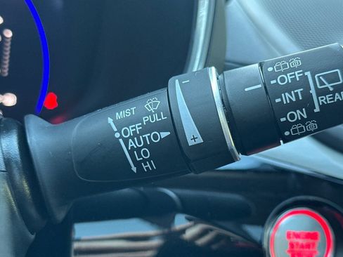 Certified 2025 Acura MDX FWD w/ Technology Package image 34