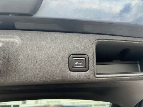 Used 2018 GMC Terrain SLT w/ Preferred Package AWD/4WD image 12