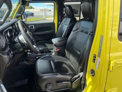Used 2023 Jeep Wrangler Unlimited Sahara AWD/4WD image 27