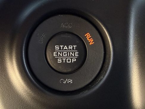 Used 2021 Jeep Wrangler Sport AWD/4WD image 21