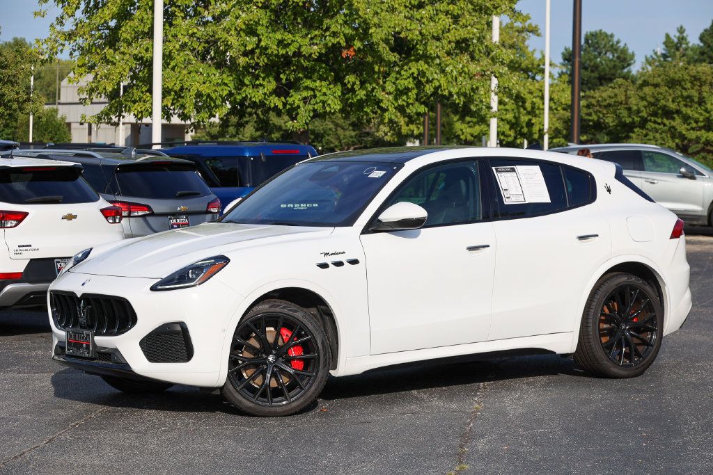Used 2024 Maserati Grecale Modena AWD/4WD image 21