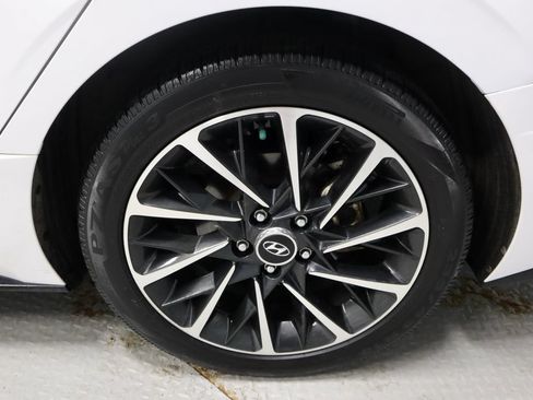 Used 2023 Hyundai Sonata Limited w/ Preferred Accessory Package FWD image 21
