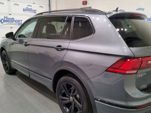 Used 2024 Volkswagen Tiguan SE R-Line image 4