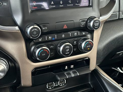 Used 2020 RAM 1500 Laramie AWD/4WD image 18