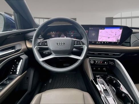 Used 2025 Audi Q5 Premium w/ Convenience Package AWD/4WD image 8