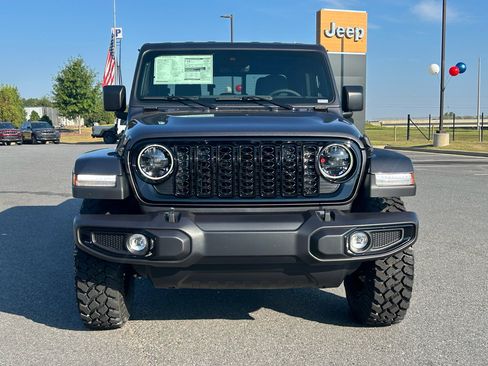 New 2025 Jeep Gladiator Willys image 3