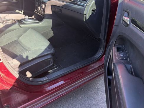 Used 2019 Chrysler 300 Touring w/ Sport Appearance Package image 14