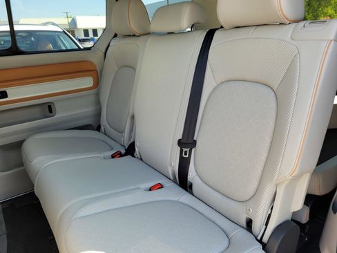 New 2025 Volkswagen ID. Buzz 1st Edition image 12