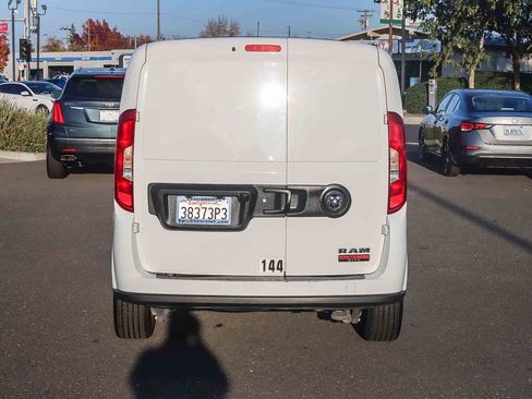 Used 2022 RAM ProMaster City Tradesman image 3