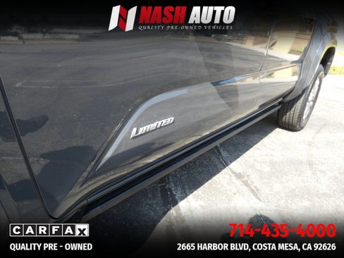 Used 2025 Toyota Tacoma Limited AWD/4WD image 30