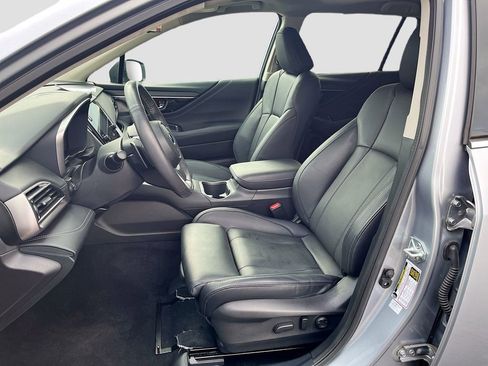 Used 2025 Subaru Outback Touring image 22