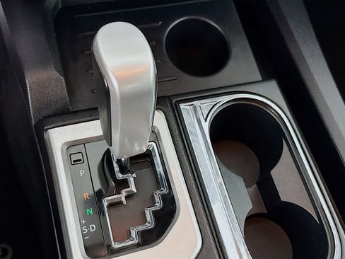 Used 2018 Toyota Tundra Limited image 19