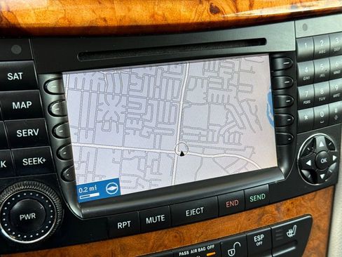 Used 2007 Mercedes-Benz E 350 4MATIC Wagon image 4