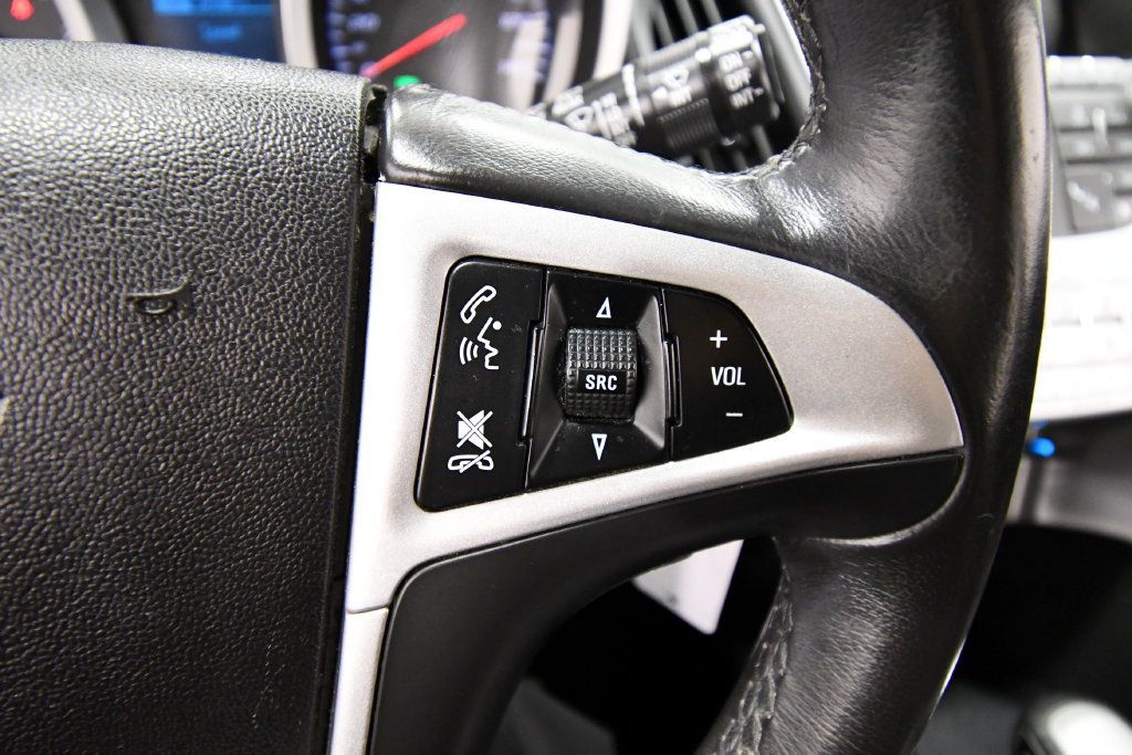 Used 2015 Chevrolet Equinox LTZ AWD/4WD image 19