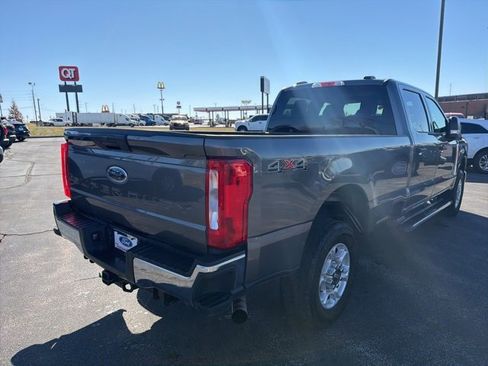 Used 2025 Ford F250 XLT image 5