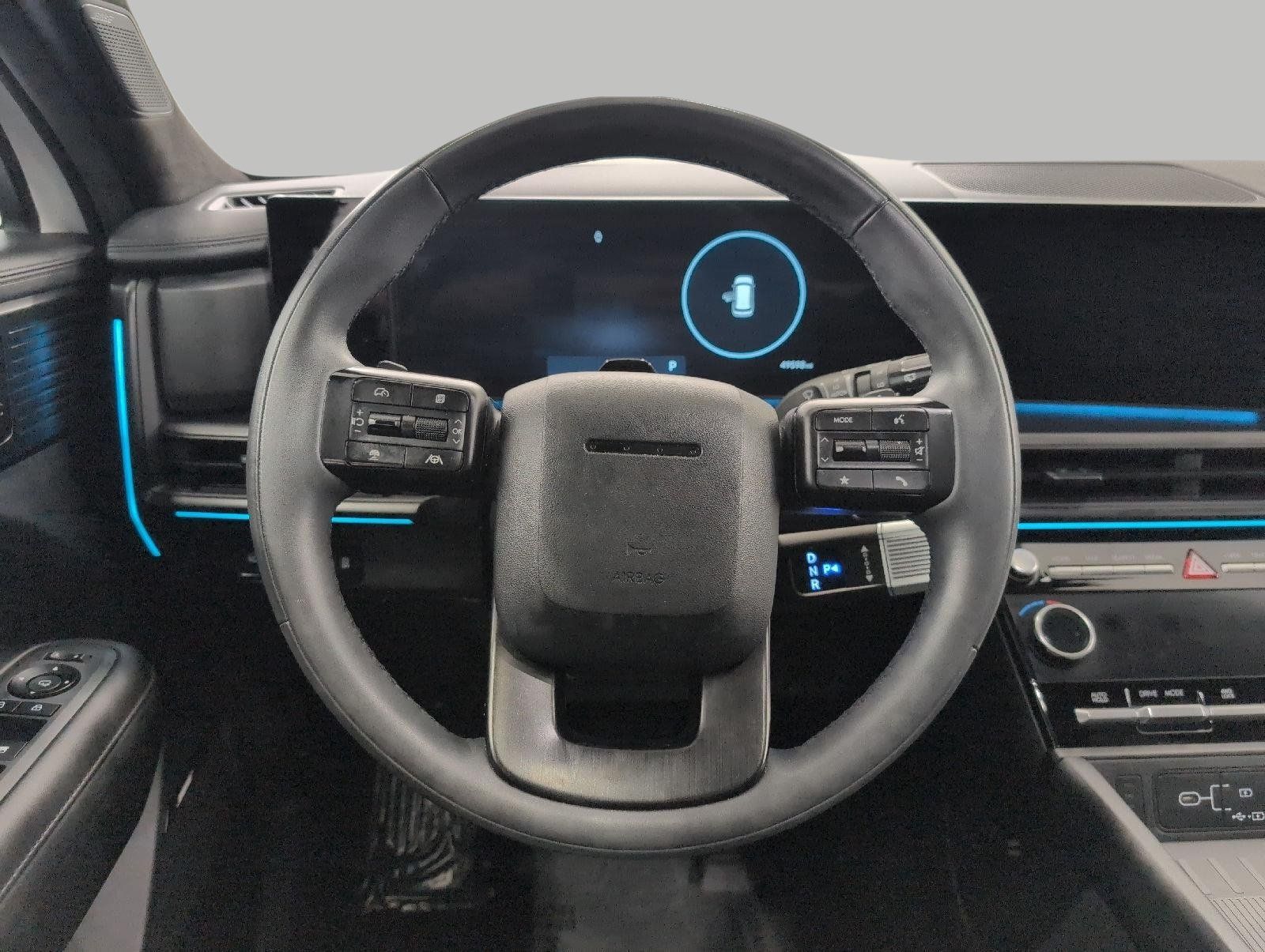 Used 2025 Hyundai Santa Fe Calligraphy AWD/4WD image 5