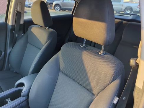 Used 2018 Honda HR-V EX image 25