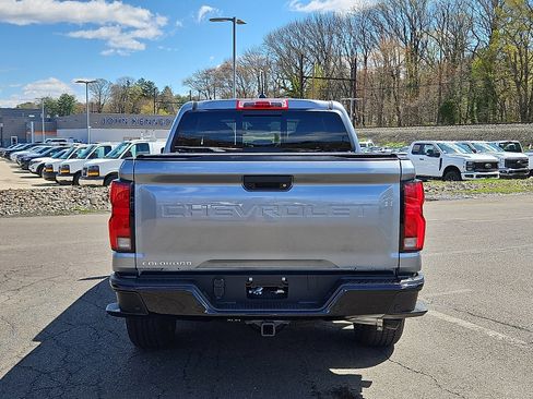 Used 2025 Chevrolet Colorado Z71 w/ Z71 Convenience Package 2 image 5