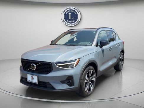 Certified 2023 Volvo XC40 B5 Plus w/ Climate Package AWD/4WD image 1