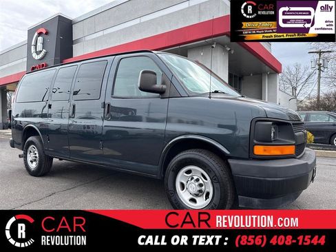 Used 2017 Chevrolet Express 2500 LS RWD image 1