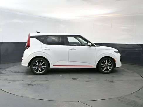 Used 2020 Kia Soul GT-Line Turbo FWD image 6