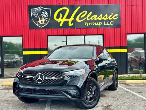 Used 2024 Mercedes-Benz GLC 300 4MATIC w/ AMG Line image 1