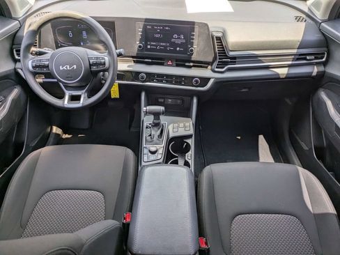 Used 2023 Kia Sportage LX FWD image 15