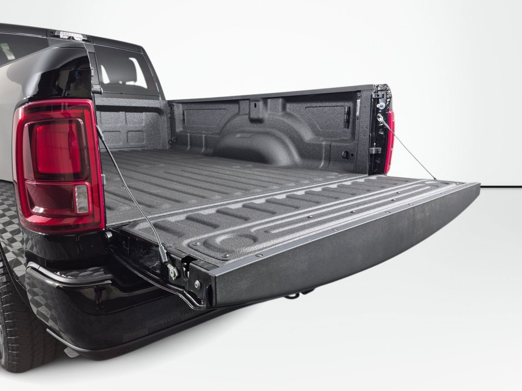 New 2026 RAM 2500 Big Horn AWD/4WD image 16