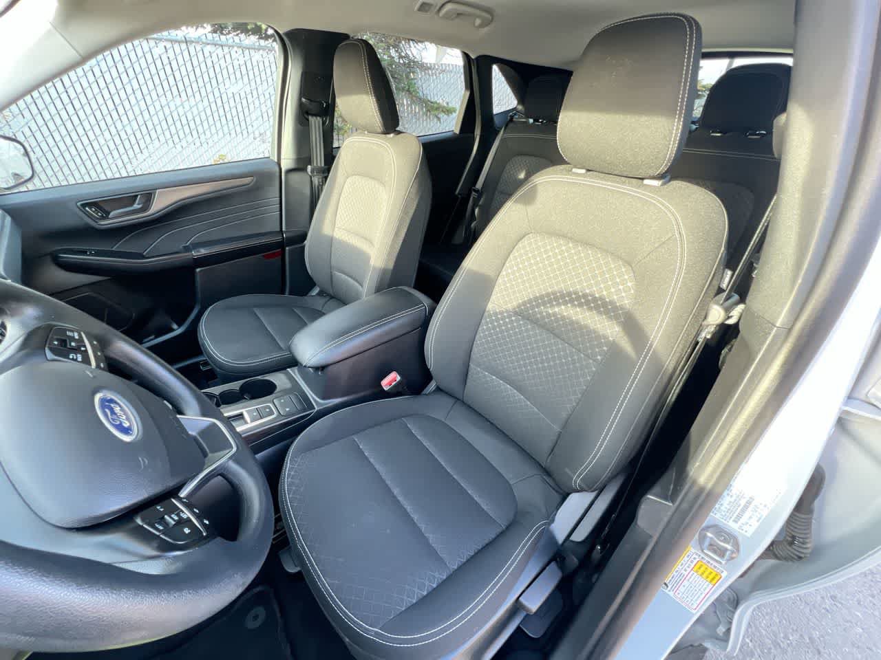 Used 2025 Ford Escape Active AWD/4WD image 11