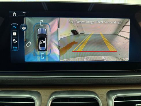 Used 2025 Mercedes-Benz GLE 350 4MATIC image 30