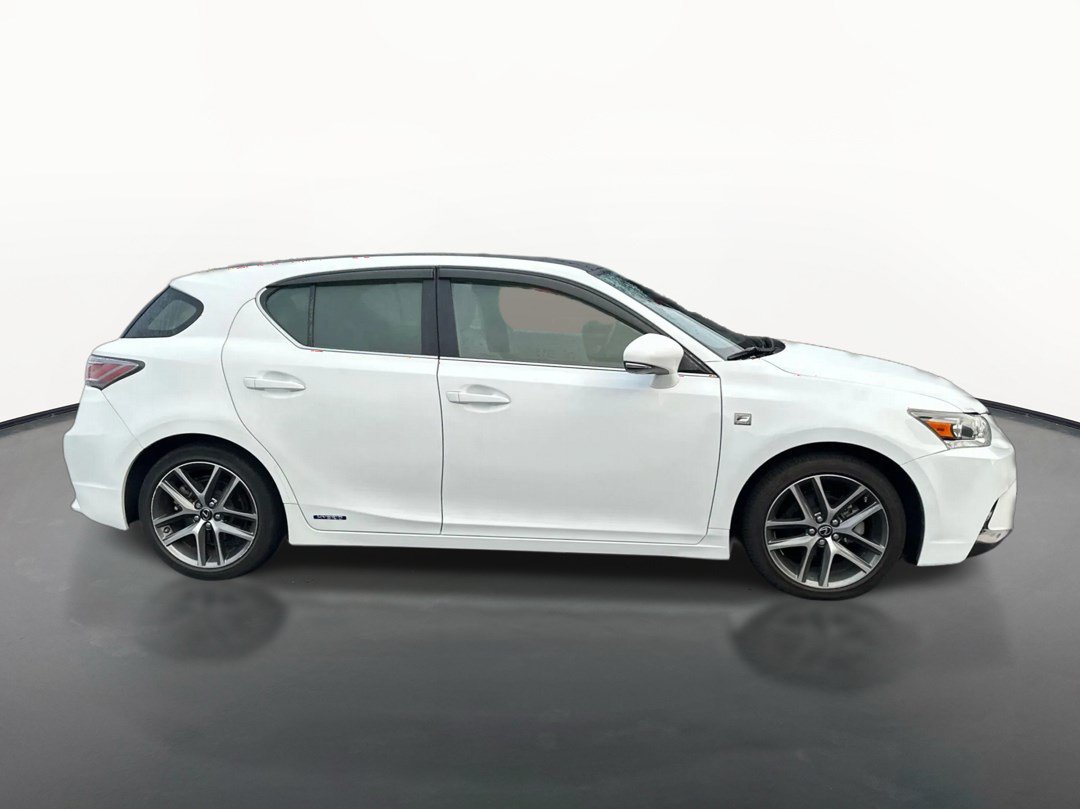 Used 2017 Lexus CT 200h w/ Navigation System Package FWD image 2
