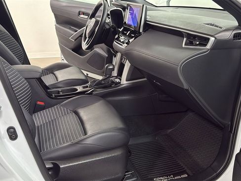 Certified 2024 Toyota Corolla Cross XSE w/ Convenience Package image 18