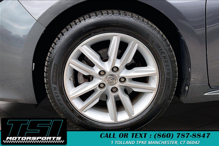 Used 2013 Toyota Avalon XLE Premium FWD image 9