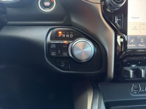 Used 2022 RAM 1500 Laramie image 36