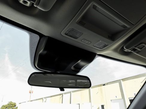 Used 2025 Ford Maverick Lariat w/ 4K Tow Package image 37