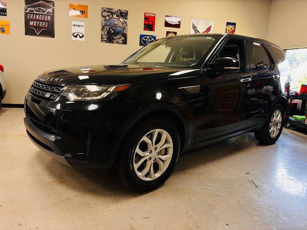 Used 2020 Land Rover Discovery SE AWD/4WD image 1