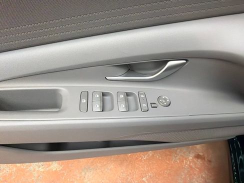 New 2026 Hyundai Elantra SE FWD image 21