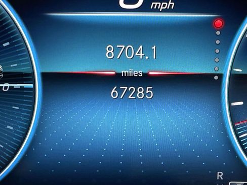 Used 2021 Mercedes-Benz GLS 450 4MATIC image 41