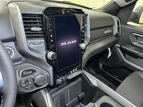 New 2026 RAM 1500 Big Horn AWD/4WD image 30