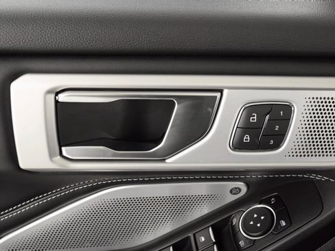 Used 2020 Ford Explorer ST w/ ST Street Pack image 28