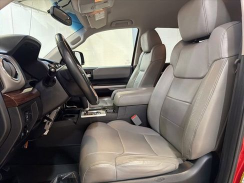 Used 2015 Toyota Tundra Limited w/ Limited Premium Package AWD/4WD image 12