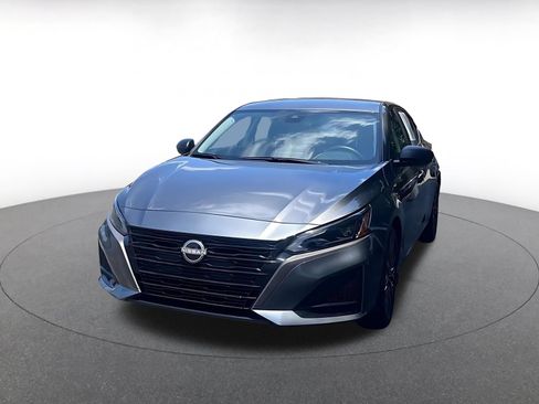 Used 2026 Nissan Altima 2.5 SV FWD image 4