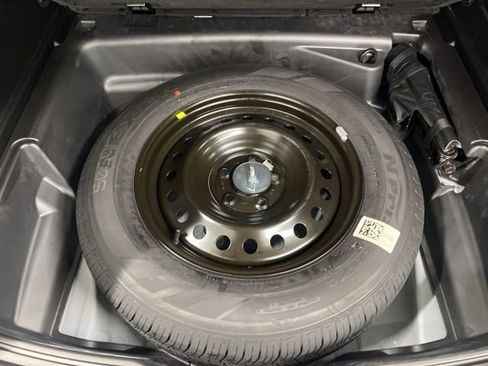 Used 2023 Jeep Grand Cherokee Limited w/ Trailer Tow Prep Group (B) image 11