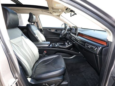 Used 2022 Lincoln Nautilus Reserve w/ Equipment Group 201A image 22