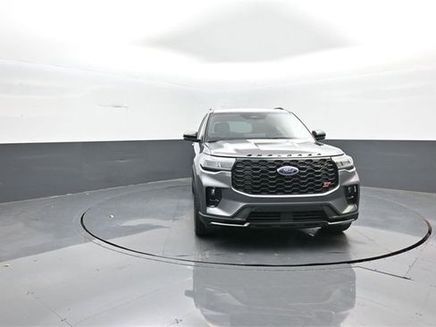 New 2026 Ford Explorer ST image 2