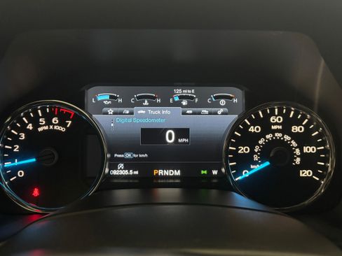 Used 2017 Ford F150 Lariat w/ Equipment Group 502A Luxury image 7