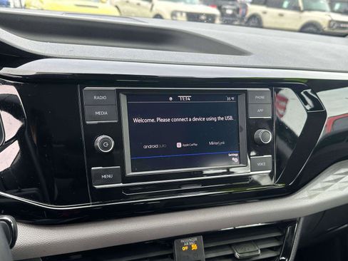 Used 2024 Volkswagen Taos S image 25