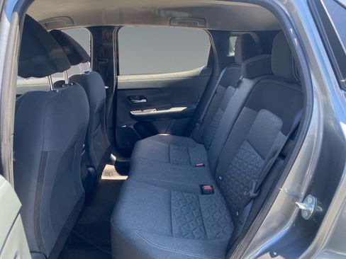 Used 2025 Nissan Kicks SV w/ Illumination Package FWD image 13