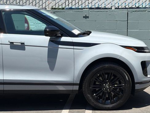 Used 2024 Land Rover Range Rover Evoque S AWD/4WD image 32