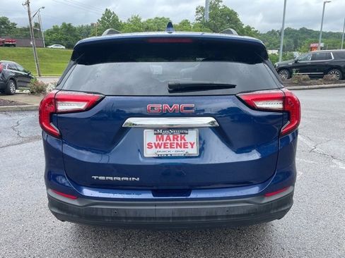 Used 2022 GMC Terrain SLE w/ Driver Convenience Package image 7